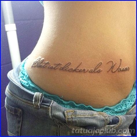 tatuaje en la pelvis mujer|Tatuajes en la pelvis para mujeres